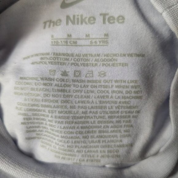 NWT Nike Air Gray Festival Graphic T-Shirt Sz 6 - Picture 4 of 4